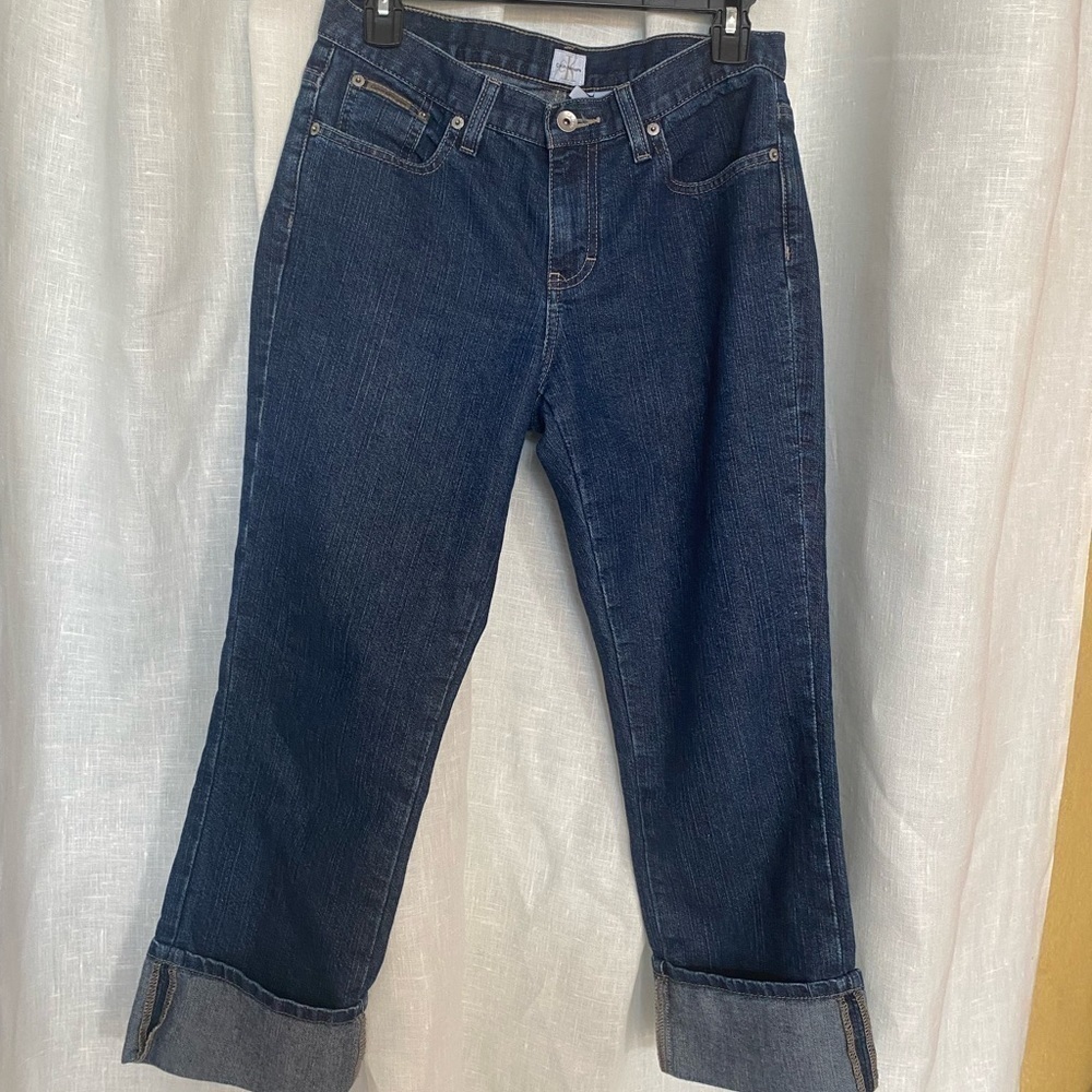 CALVIN Klein rolled up jeans size 6